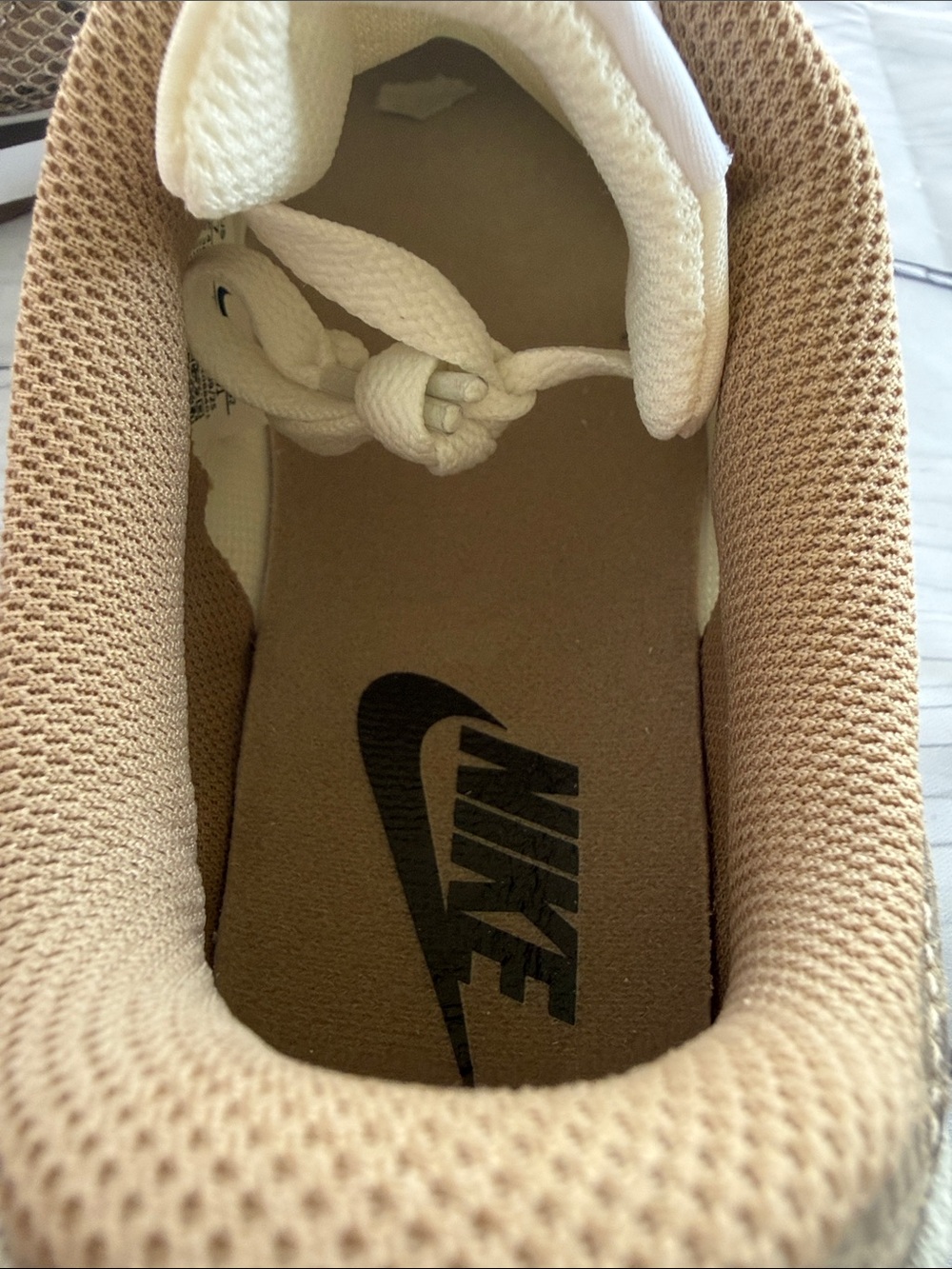 Nike Pacific Premium in Sail & British Khaki Colorway - Picture 11 of 13